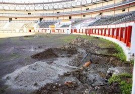 Inicio de las obras en la Plaza de Toros.