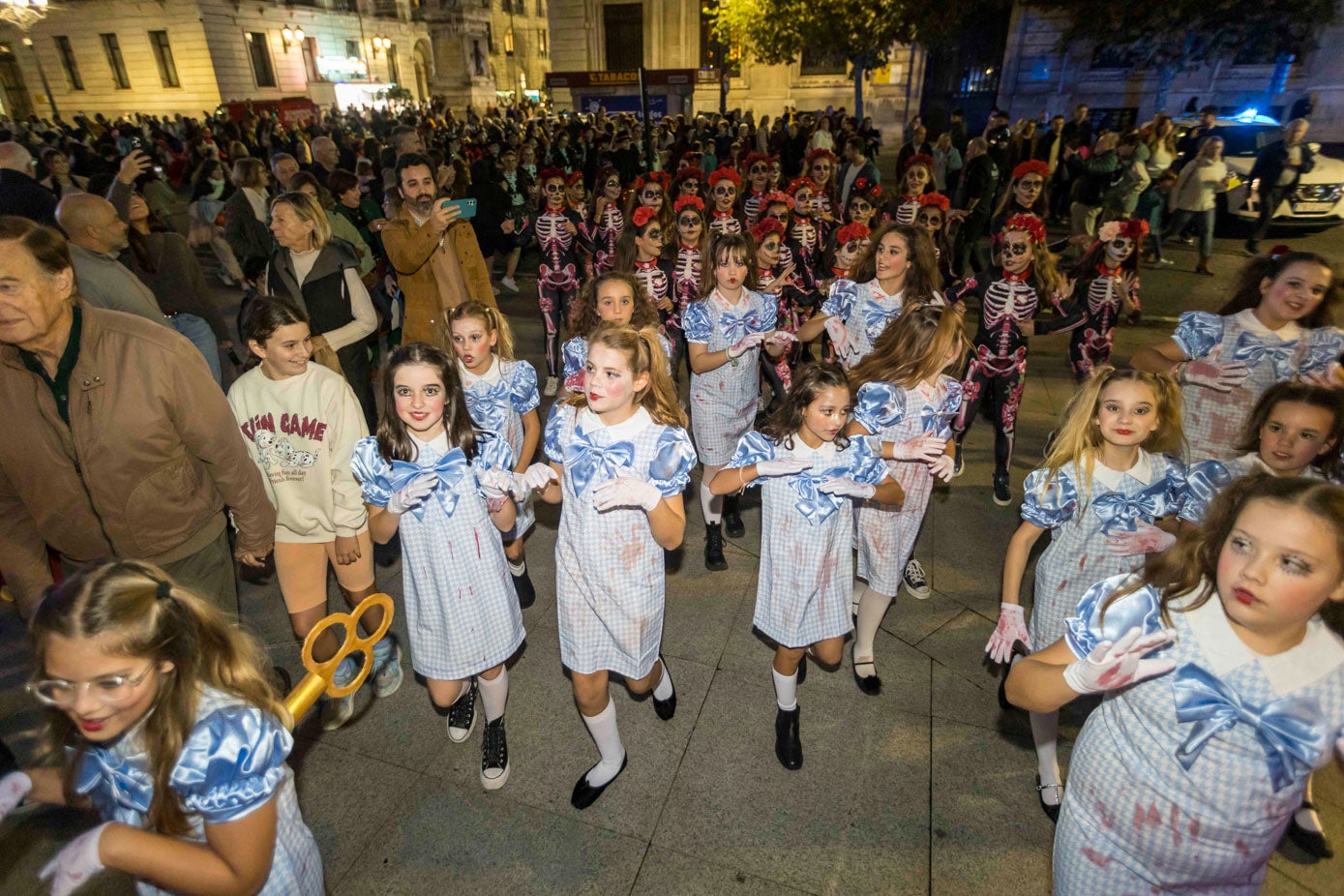 Otra de las temáticas de la escuela de baile Raquel Puente fueron las muñecas diabólicas.