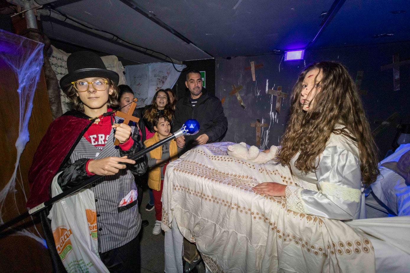 Una de las escenas más terroríficas es esta de la niña de El exorcista.