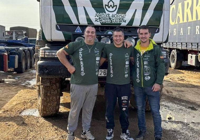 Alberto Méndez, Gustavo Castro y Javier Martínez. Alberto Méndez