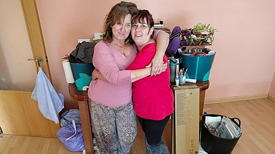 «Llegaron 10 chavalitos y se pusieron a limpiar la casa: nos echamos a llorar»