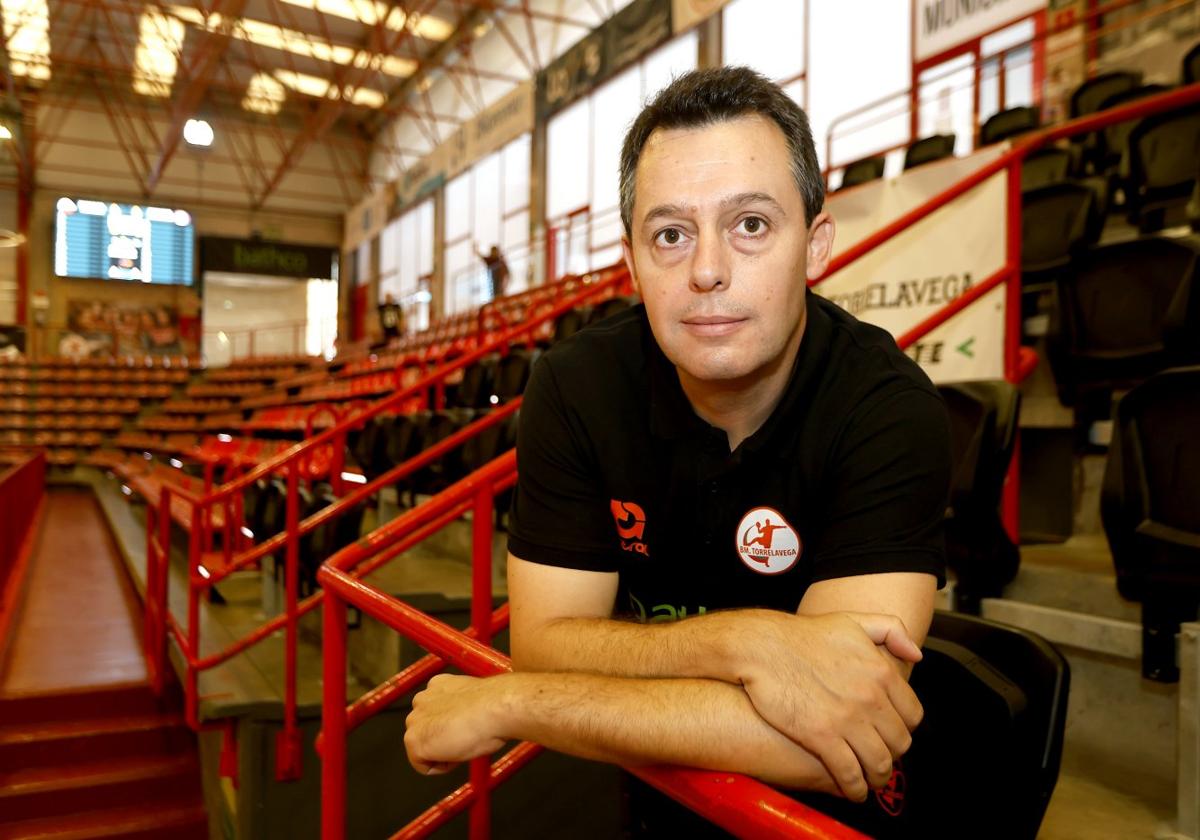 Jacobo Cuétara, entrenador del Batcho.