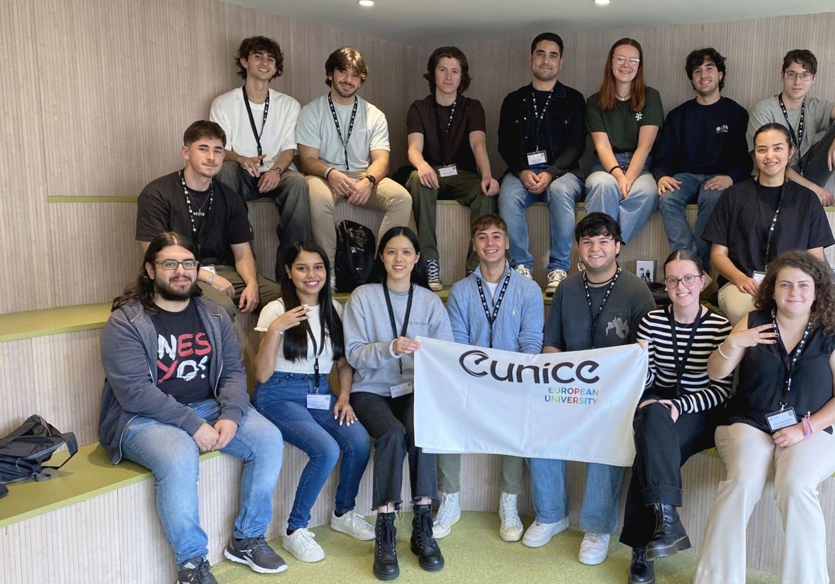 Estudiantes de la UC convertidos en embajadores de la alianza Eunice.