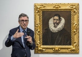 Andrés Úbeda, director adjunto de conservación en investigación del Prado, explicó los detalles del retrato en el MAS.