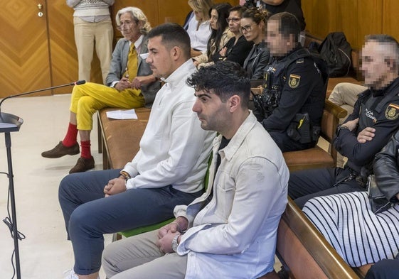 Bryan Barroso y Adrían Bedia, durante la vista de apelación que se celebró el pasado 4 de noviembre en la Sala de lo Penal del TSJC.