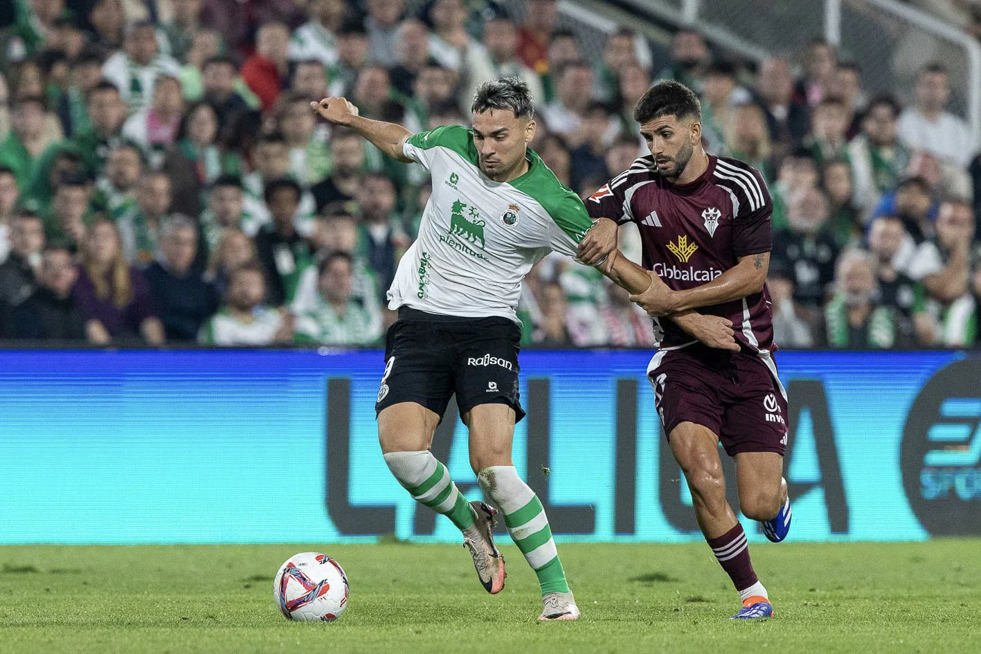 Arana, lesionado en el partido ante el Albacete.