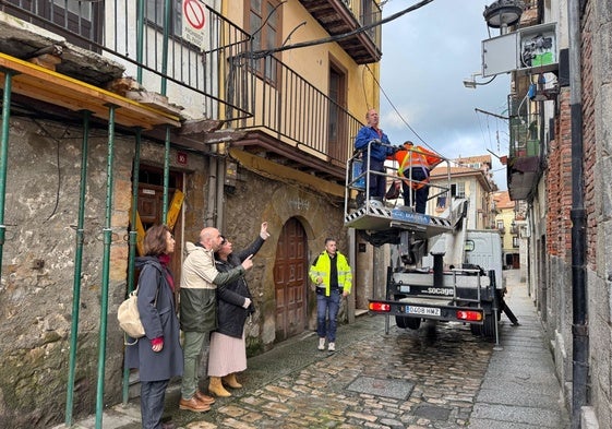 Instalación de sensores en la Puebla Vieja.