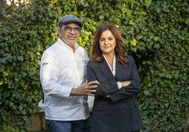 Jesús Sánchez y su mujer Marián Martínez, dirigen desde 1993 su templo gastronómico ubicado en una casa palacio del siglo XVIII en Villaverde de Pontones.