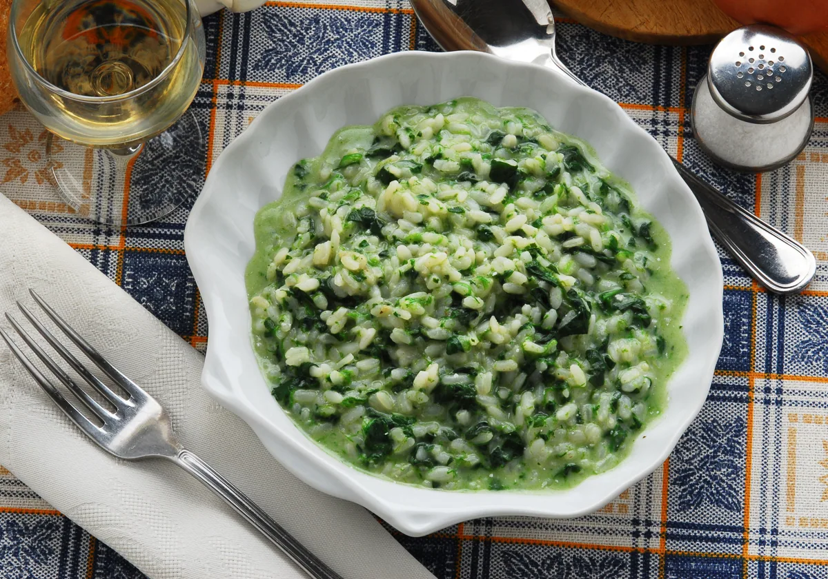 Risotto de verduras con espinacas.