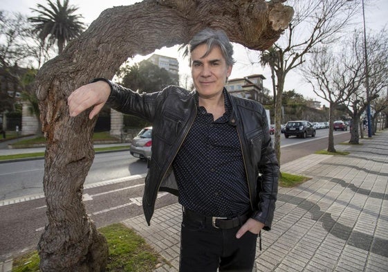 El cantante cántabro Nando Agüeros