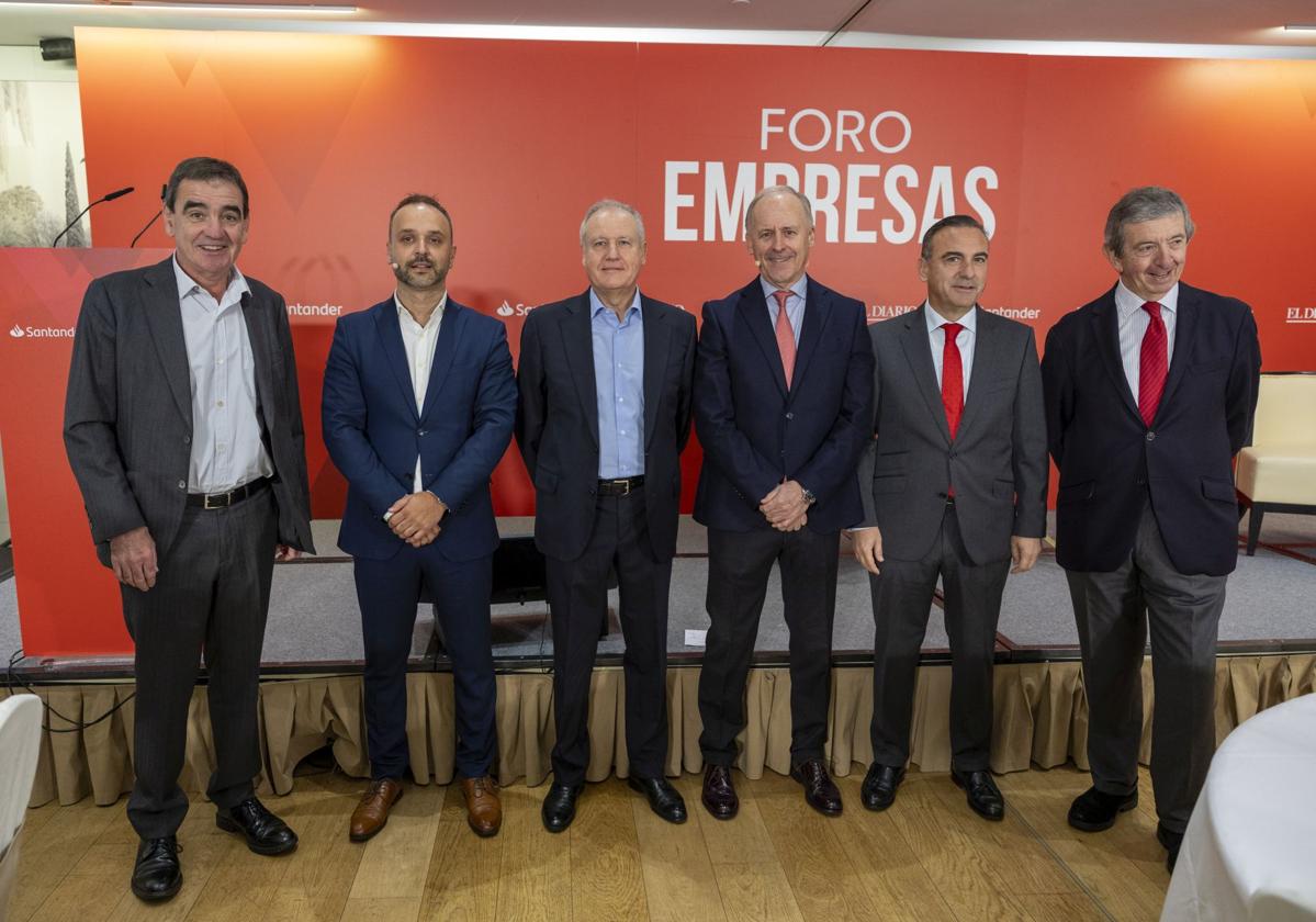 Ignacio Pérez, Miguel Ángel Cervera, Eduardo Arasti, Vicente Alciturri, Manuel Iturbe y Luis Revenga.