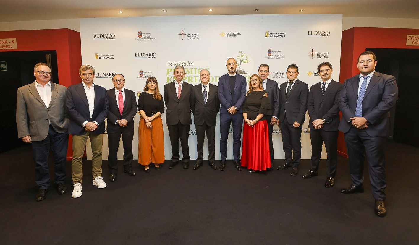 Íñigo Noriega, Eduardo Martín, Juan Matji, Elena Ansótegui, Luis Revenga, Eduardo Arasti, Javier López Estrada, Carolina Entrecanales, Ignacio Pérez, Rafael Sánchez, Andrés Sainz y Óscar Ruiz.