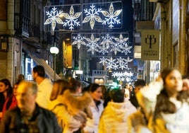 Miles de personas asistieron a la Plaza Mayor para disfrutar de la fiesta