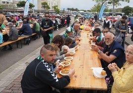 Una imagen de la comida previa al partido de ascenso entre el Racing y Atlético Baleares en 2019.