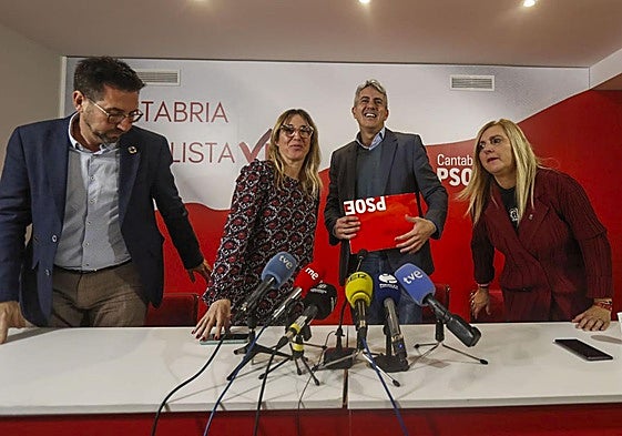 Javier Incera, Eugenia Gómez de Diego, Pablo Zuloaga y Noelia Cobo.