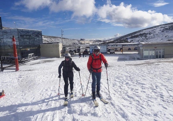 Dos usuarios en una imagen de archivo de Alto Campoo.