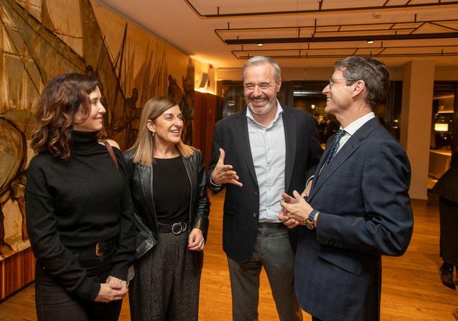 Isabel Ayuso, María José Sáez de Buruaga, Jorge Azcón y Gonzalo Capellan
