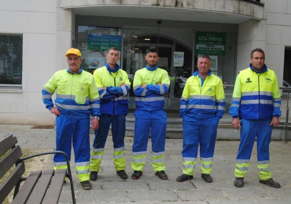 Los trabajadores de la limpieza de Noja.