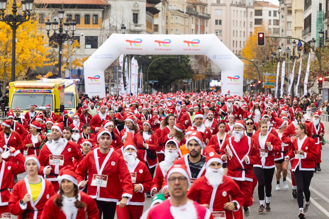 Búscate en la carrera de Papá Noel de Santander