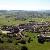 Vista aérea del pueblo de San Miguel de Meruelo.