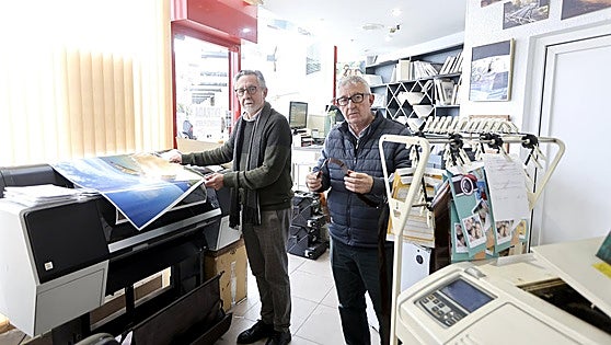 Cierra Labrador, una de las últimas tiendas de fotografía en Torrelavega
