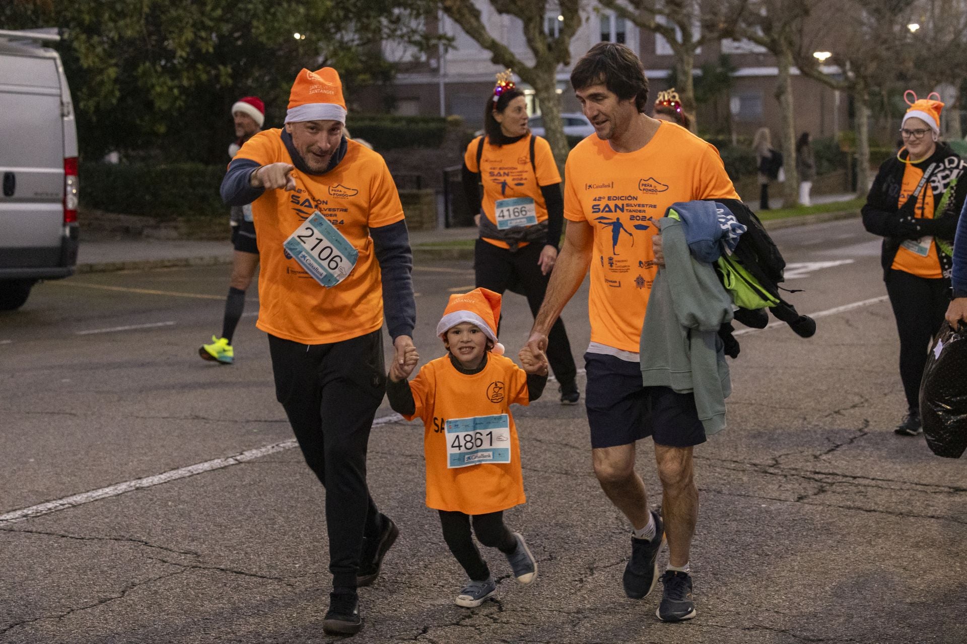 Si participaste en la San Silvestre de Santander, búscate