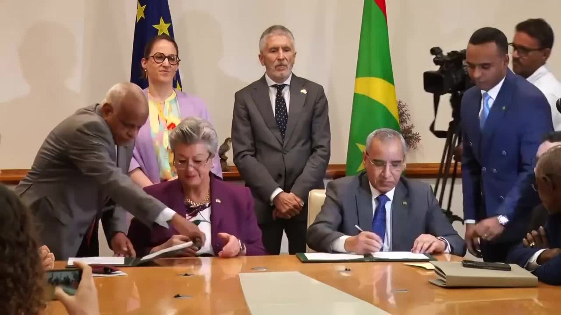 La UE y Mauritania firman una alianza para cooperar frente a la migración