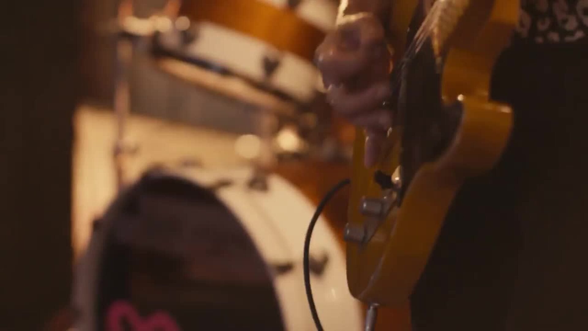 Dani Martin regresa a la música con 'El último día de nuestras vidas'