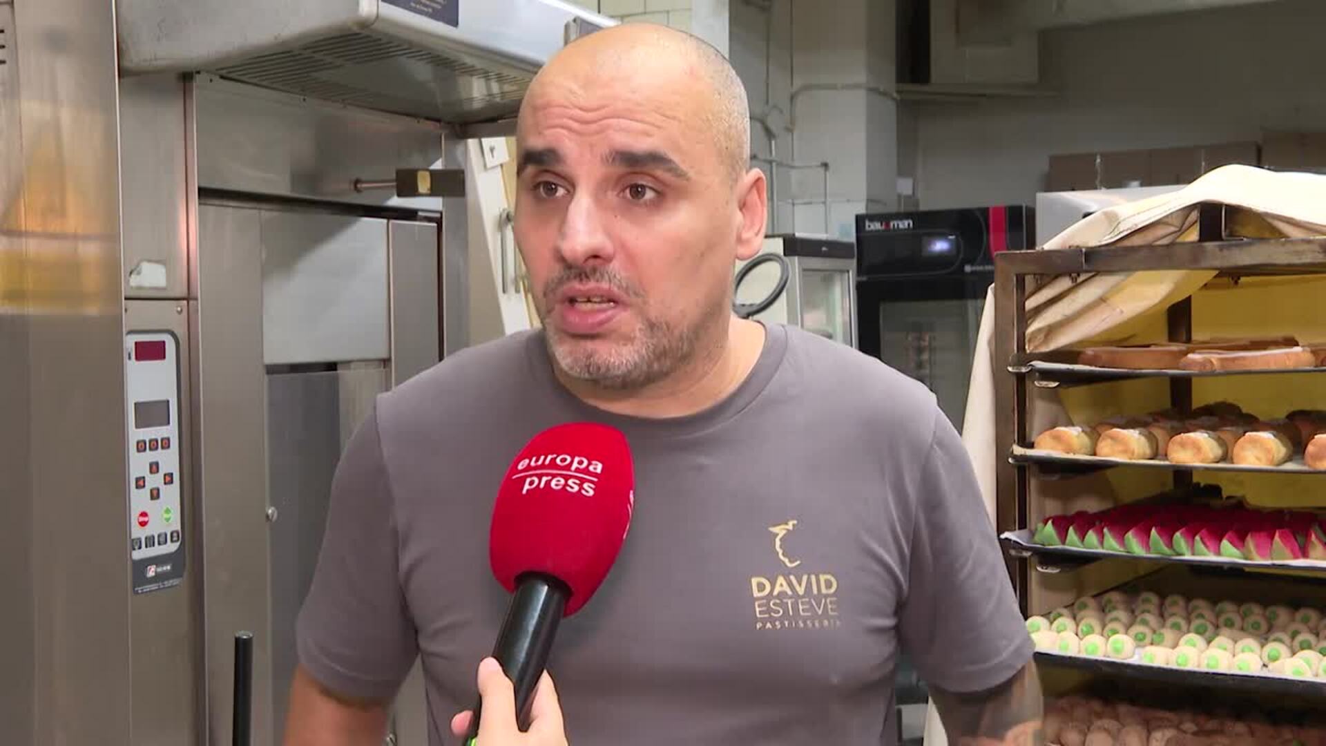 La 'mocadorà', un dulce para "repartir amor" en el Día de la Comunitat Valenciana