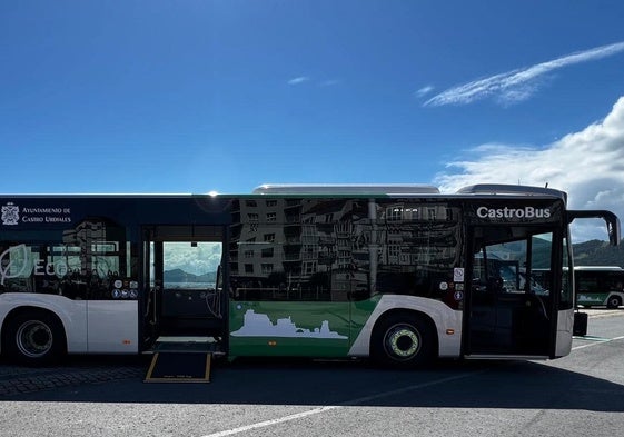 Autobús de la flota municipal de Castro.