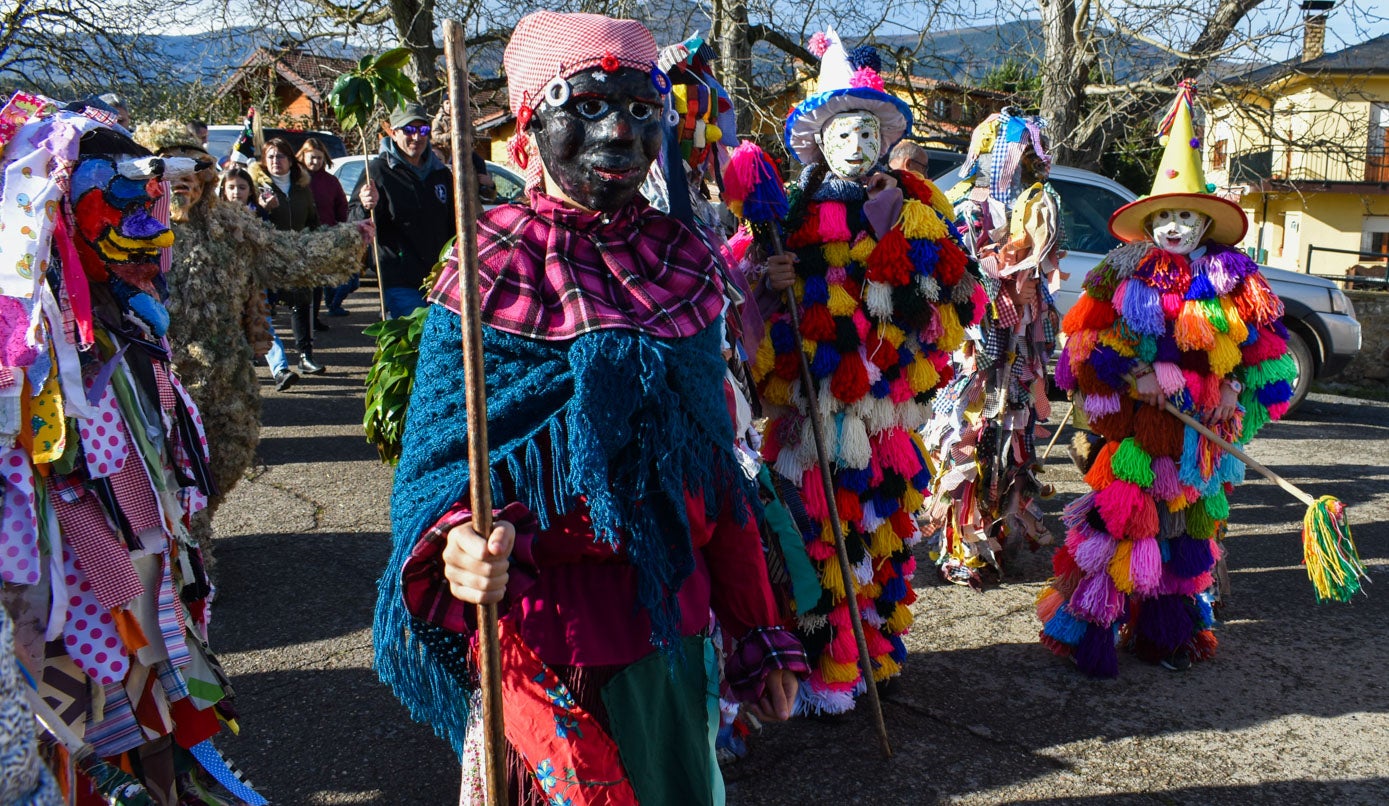 Los traperos pusieron la nota de color