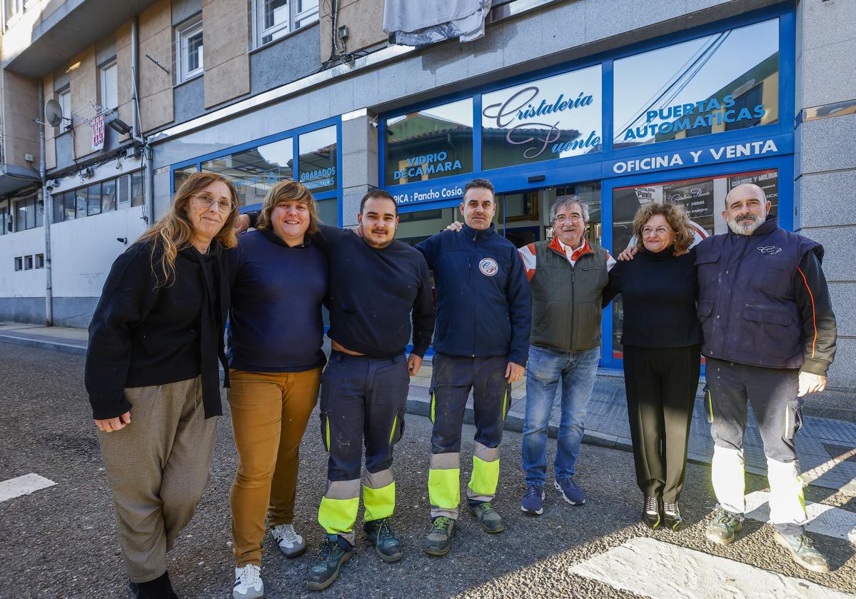 Natividad Cerra Calleja, Marta González Puente, Cristian Soliberes Gutiérrez, Víctor Manuel Collado Alonso, Santiago González García, Rosa María Puente Calleja y Miguel Ángel Baños Primo.