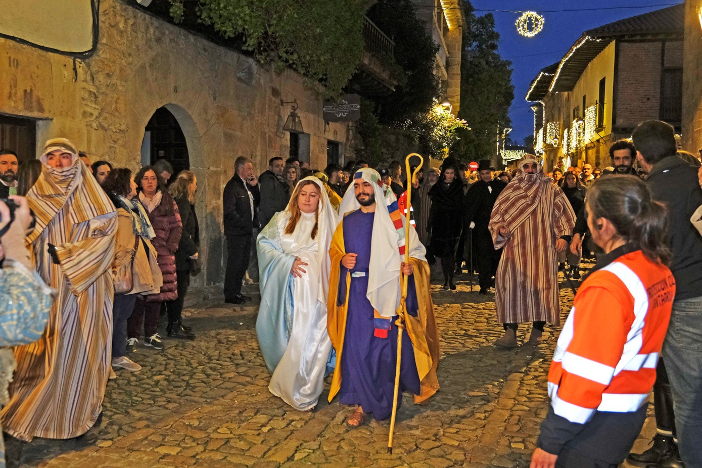 Este año, y después de dos cancelaciones, regresó por todo lo alto el Auto sacramental y la Cabalgata de Santillana del Mar,