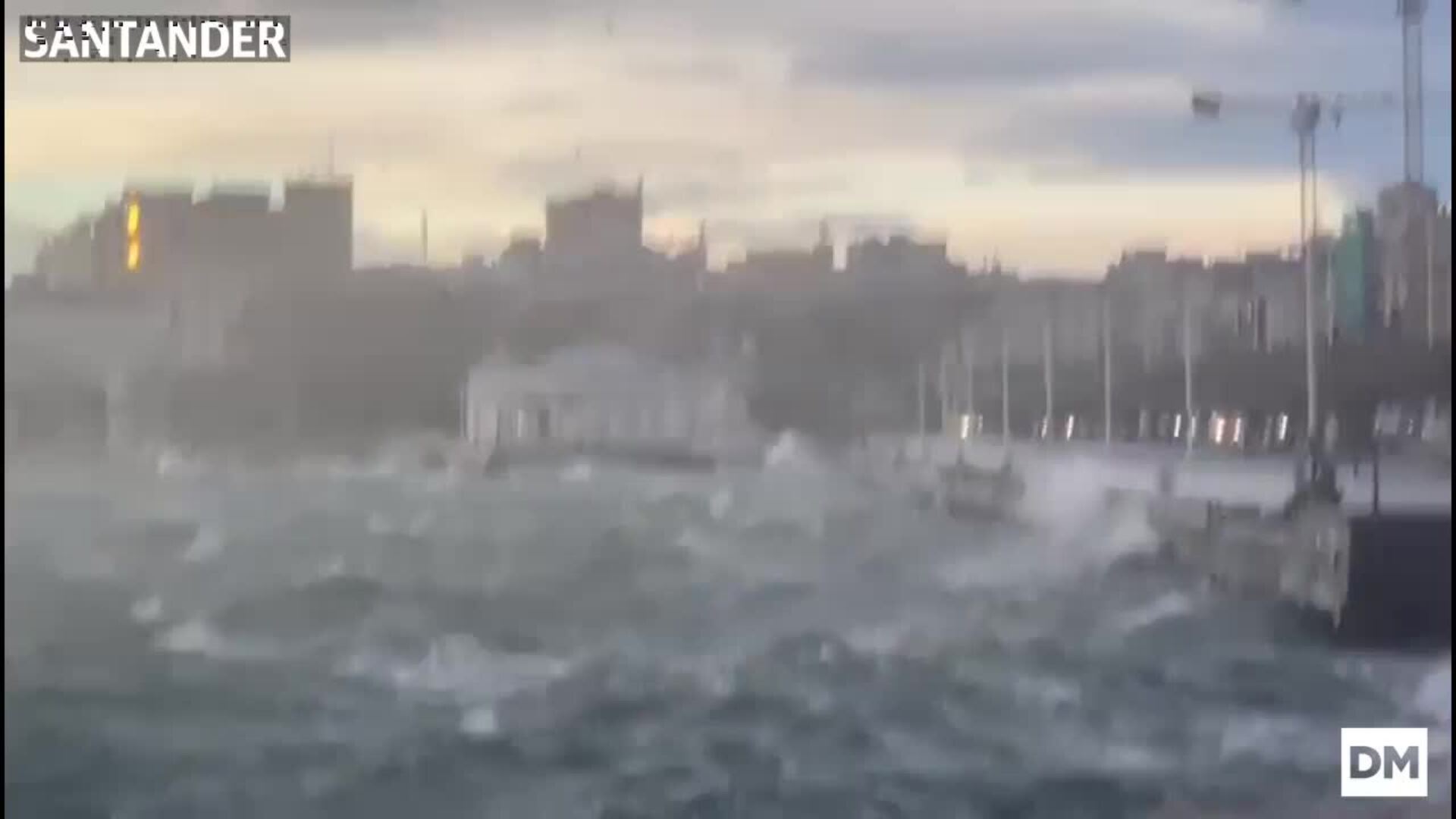 El viento sur sobre la bahía de Santander