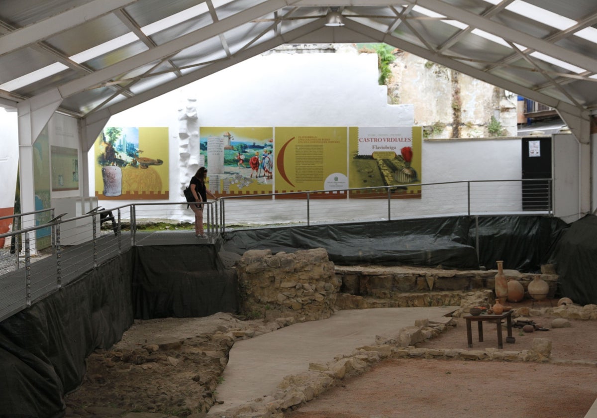 Yacimiento arqueológico de Flavióbriga, una de las ubicaciones donde se proyectaba instalar el cine teatro.