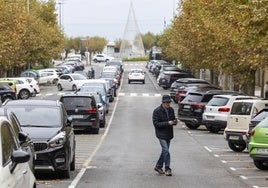 Calle Joaquín Costa, en El Sardinero, donde el Ayuntamiento quiere construir un aparcamiento subterráneo.