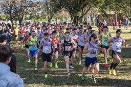 Primeros metros de la carrera absoluta en Colindres