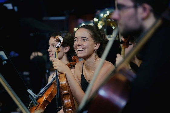 La joven intérprete se formó en el Conservatorio de Torrelaveg