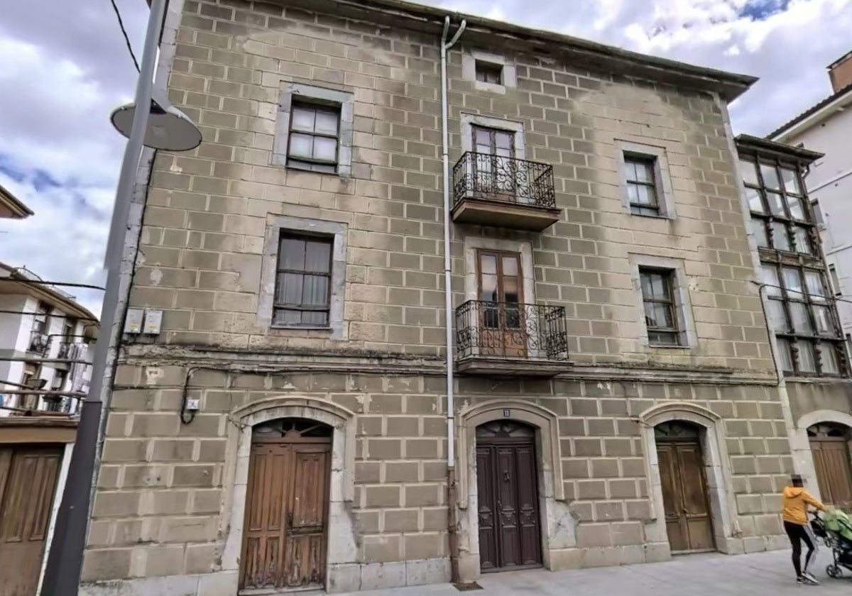 Edificio donde el Ayuntamiento quiere ubicar la Casa de la Música y la Juventud.