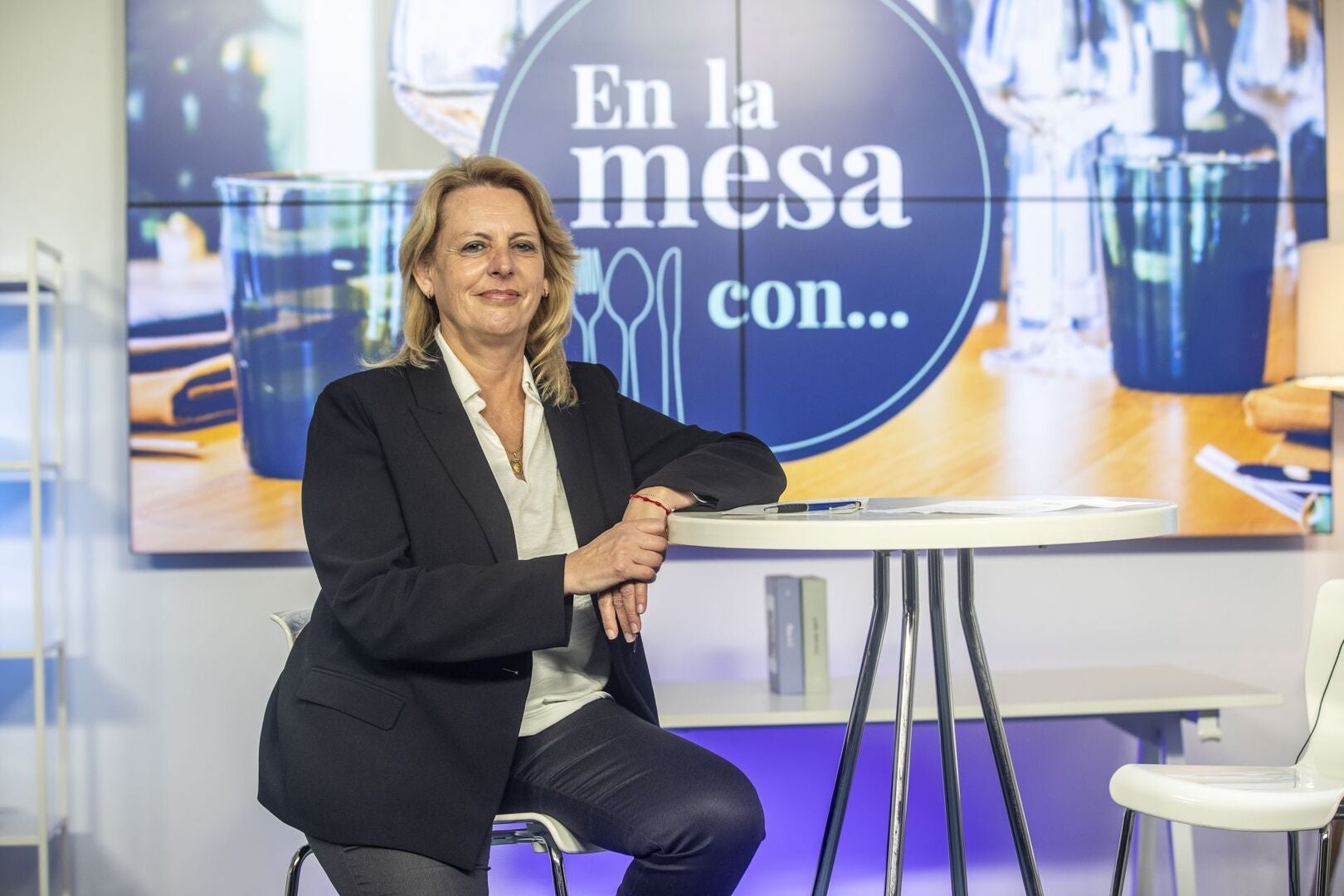 'En la mesa con...' María Jesús Susinos, consejera de Desarrollo Rural, Ganadería, Pesca y Alimentación del Gobierno de Cantabria