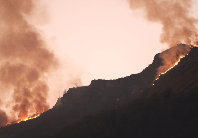 Incendio en la zona de Ruente.