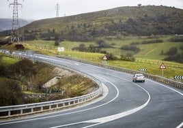 La N-611, que conectará Reinosa y Santiurde hasta principios de abril, dirección a Cañeda (Campoo de Enmedio).