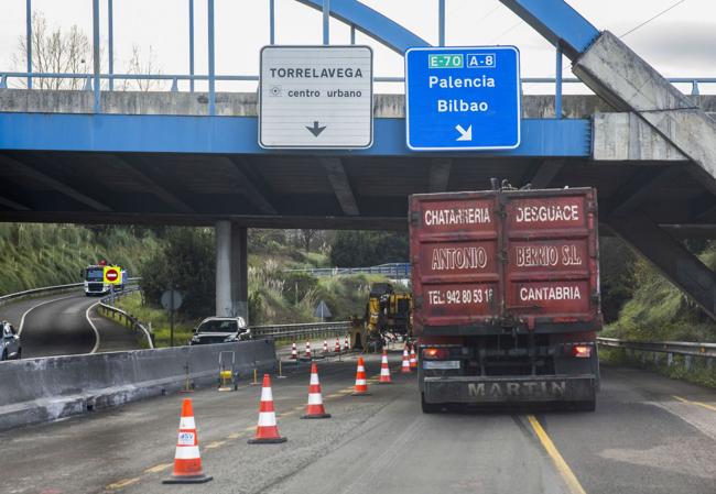 La N-611, que conectará Reinosa y Santiurde hasta principios de abril, dirección a Cañeda (Campoo de Enmedio).