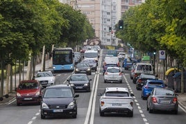 Jerónimo Sainz de la Maza es uno de los viales más ruidosos de la ciudad por los atascos que se generan.