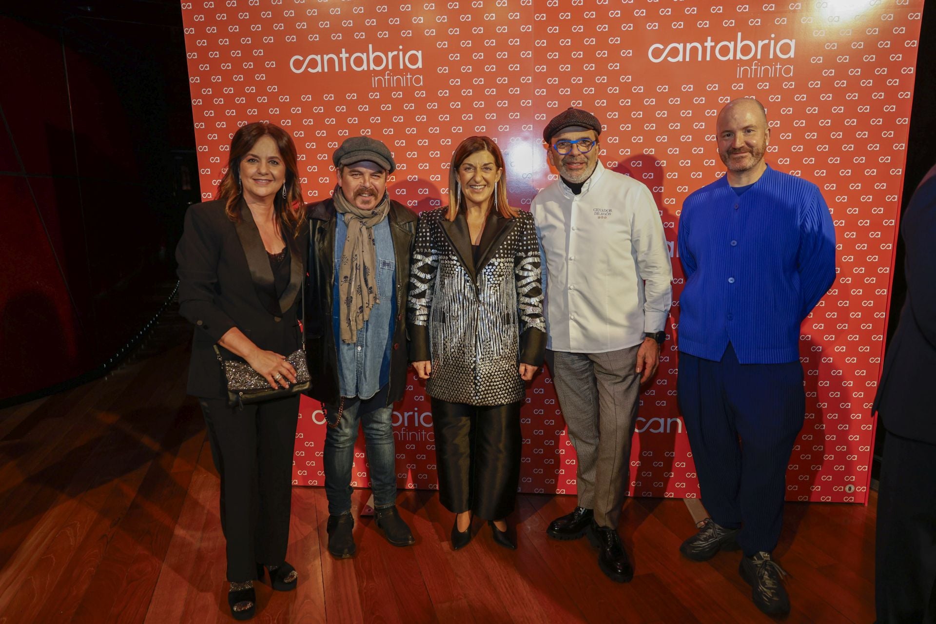 Marián Martínez, Jimmy Barnatán, María José Sáenz de Buruaga, Jesús Sánchez y Manuel Segade.