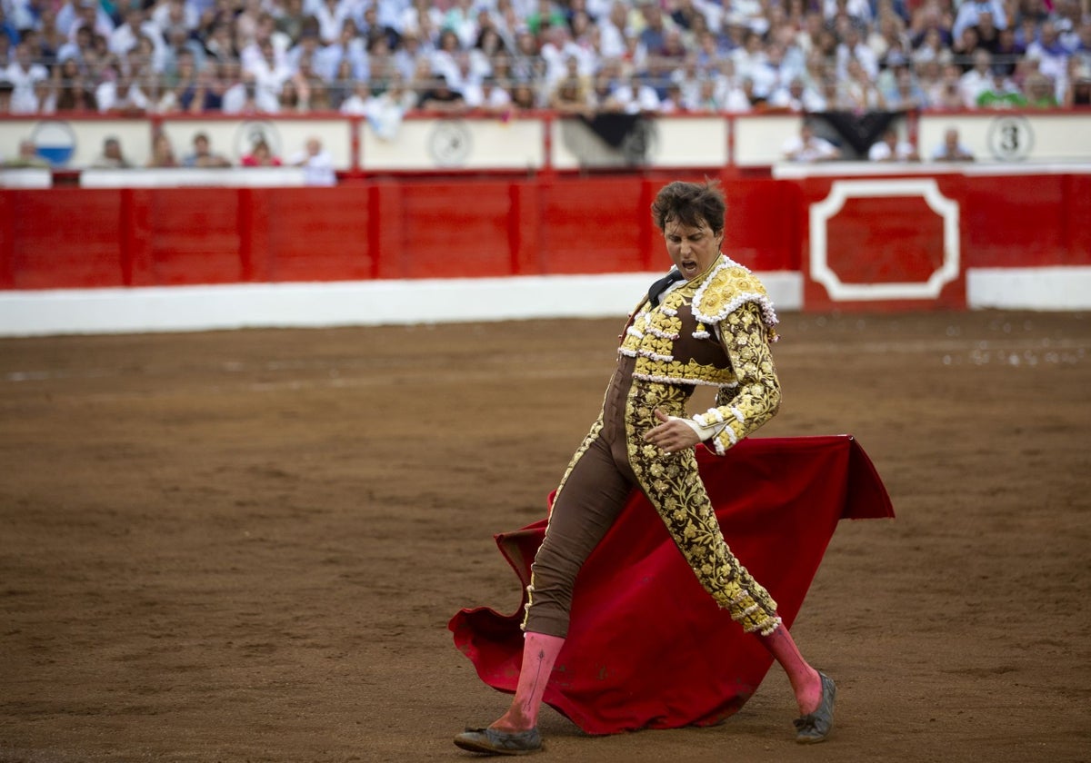 El torero Roca Rey durante la última Feria de Santiago.