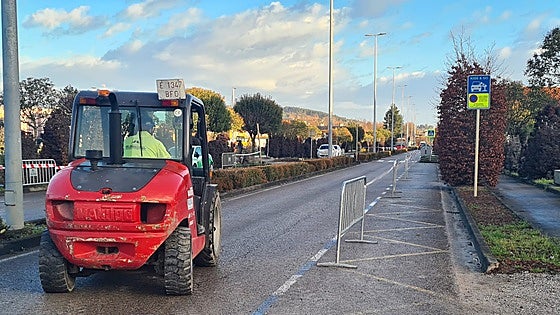 Las obras en El Valle avanzan, pero los cortes al tráfico no comenzarán hasta este martes