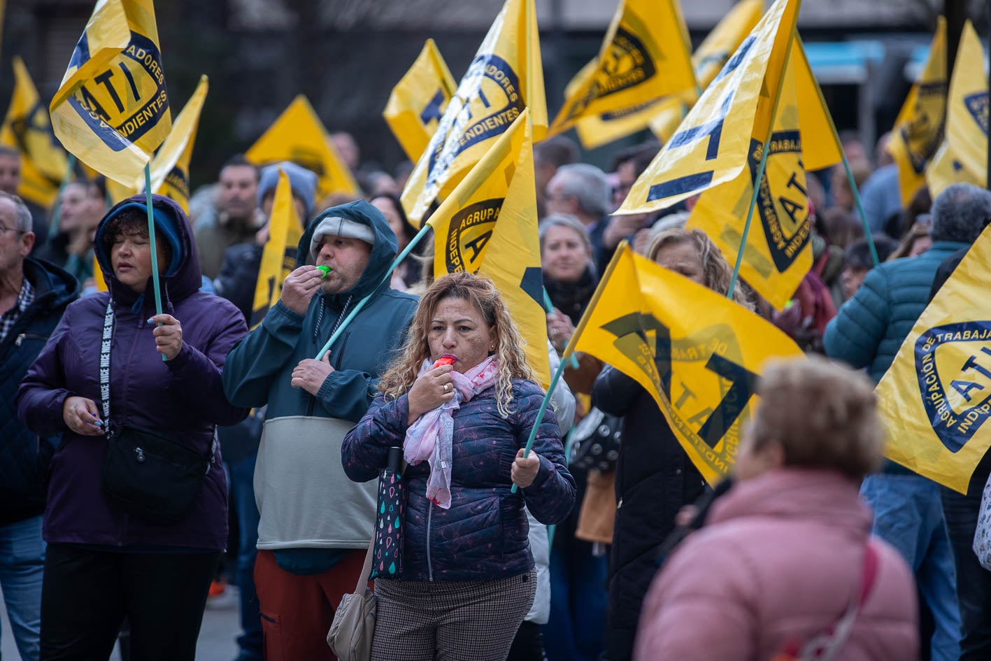 Según trasladan desde ATI, «en torno al 40% de los trabajadores –de unos 6.300– viven fuera de Santander».