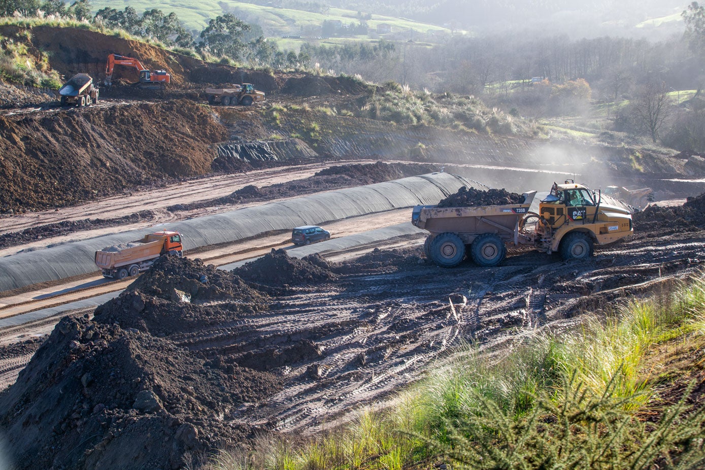 Los falsos túneles sirvieron de solución contra los desprendimientos de tierra en la conexión que unirá Sierrapando y Polanco. 