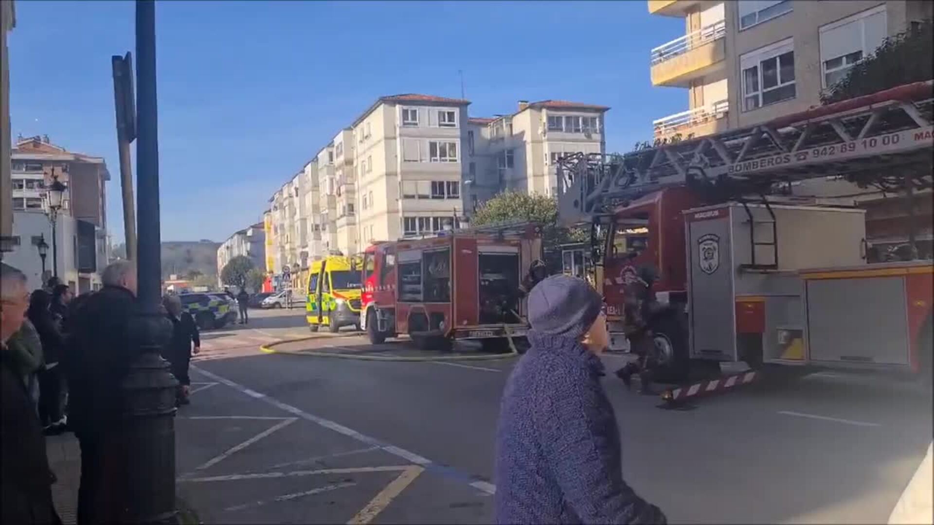 Así ha sido el aparatoso incendio en el Barrio Covadonga